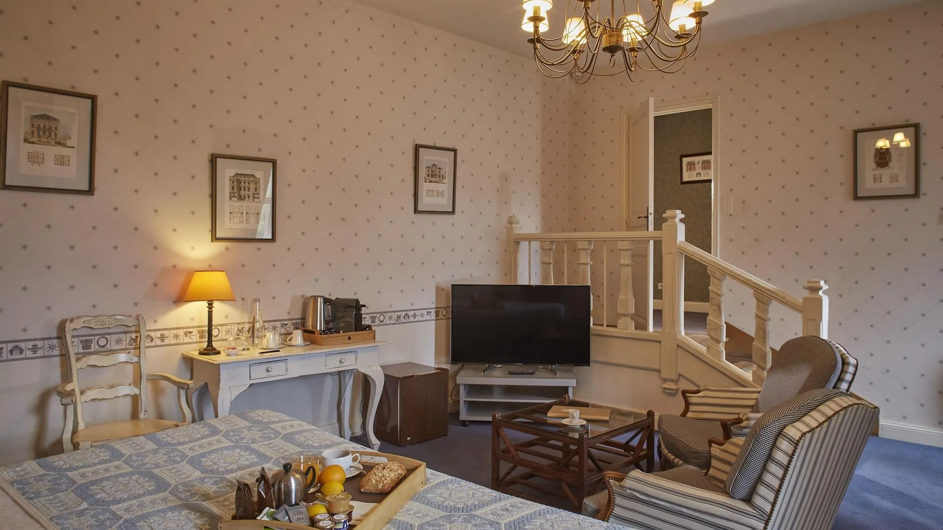 Chateau De Candie Chambery 4*,