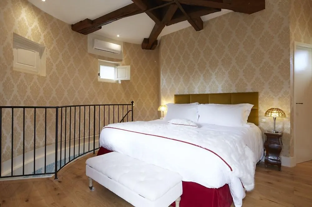 Chateau De Candie Chambery 4*,