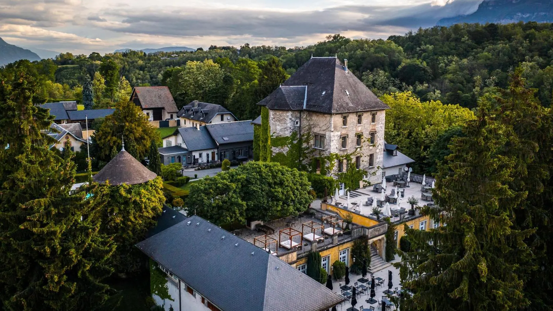 Chateau De Candie Chambery Hotel